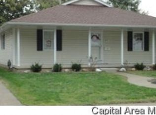 707 W Franklin St, Taylorville, IL 62568