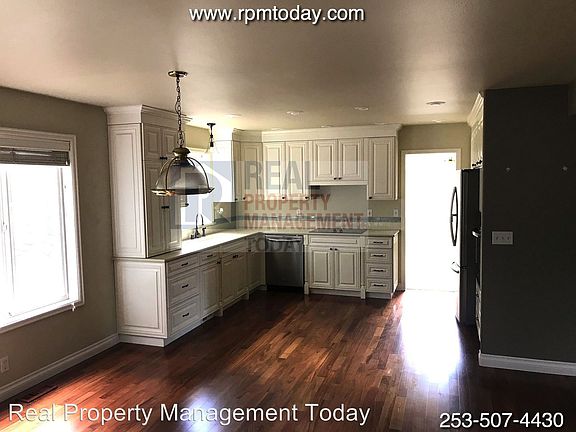 4th image of 4818 Eagle Creek Ln