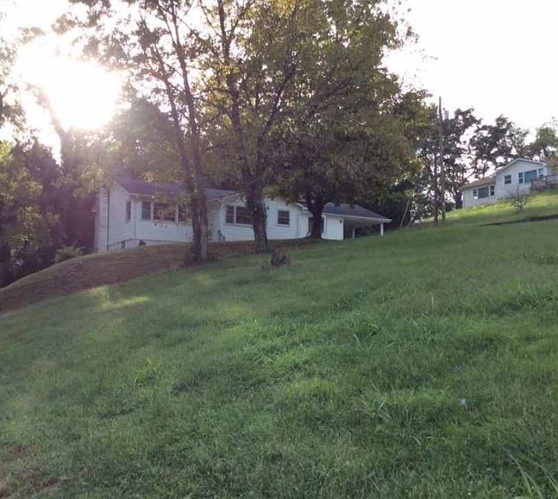 1st image of 106 Lewis Ct