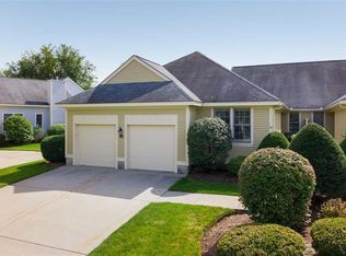 14 Pebble Beach Dr, Bedford, NH 03110