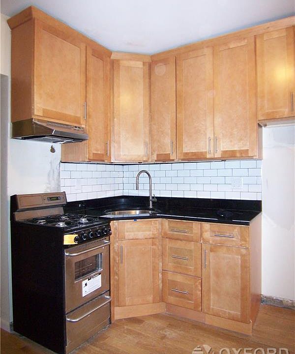 2nd image of 445 W 49th St APT 2B