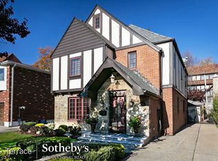 7221 Ingram St, FOREST HILLS, NY 11375