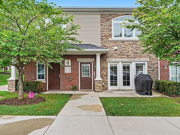 2nd image of 5527 Arbor Chase Dr