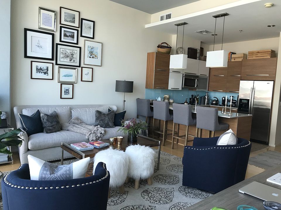 1st image of 700 12th Ave S Unit 1002