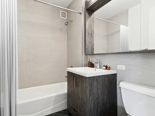 345 East 94th Street image 7 of 25