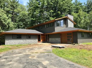 8 Regina Dr, Chelmsford, MA 01824