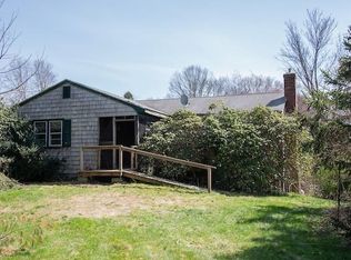 31 Lakemans Ln, Ipswich, MA 01938