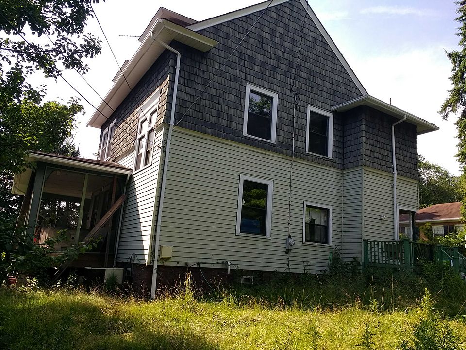 2nd image of 3800 Frank St