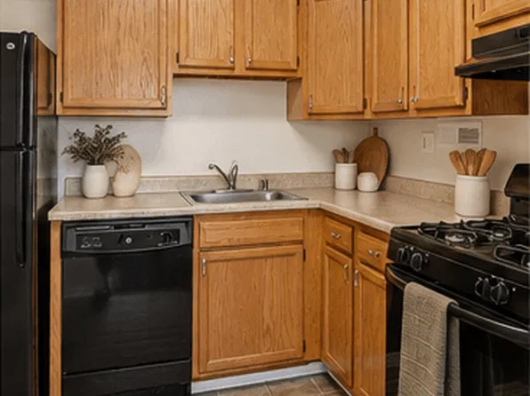 Greenlyn Apartments