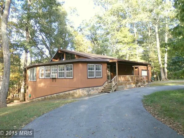 82 Sassafrass Ln, Gerrardstown, WV 25420