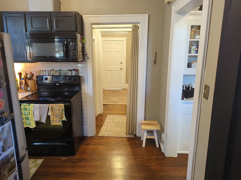 1410 3rd St SW — Photo 5