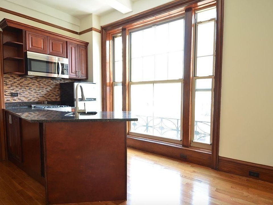1st image of 170 W 74th St #503A