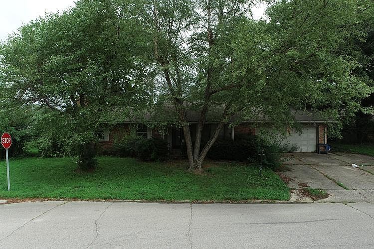 441 Lawrence Dr, Mount Vernon, IN 47620 Zillow