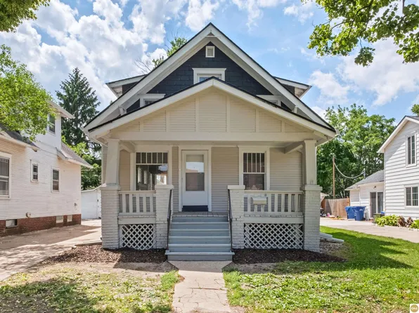 823 N H St, Fremont, NE 68025