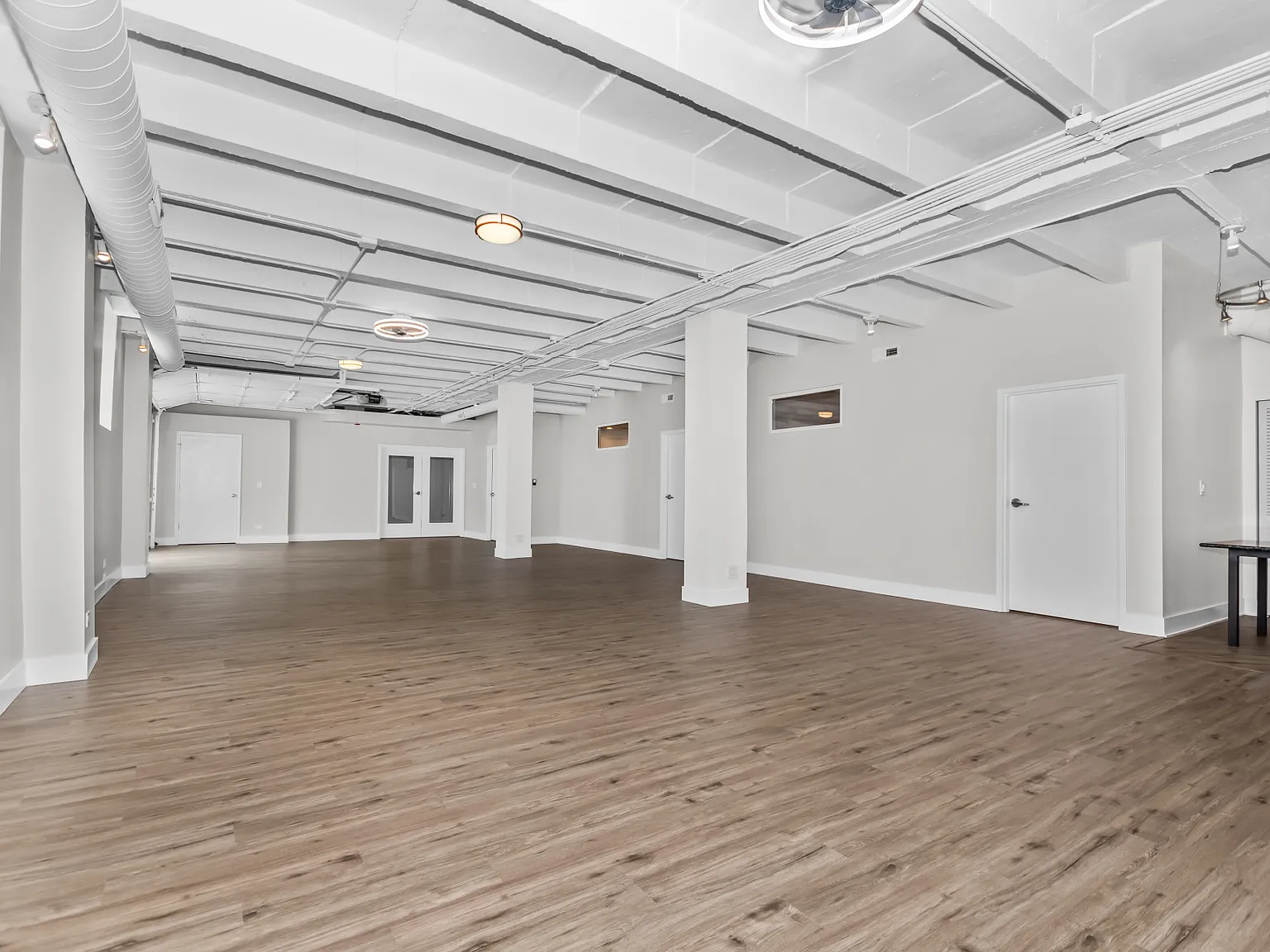 3 bed, 3000 sqft, $3,950 — Photo 4