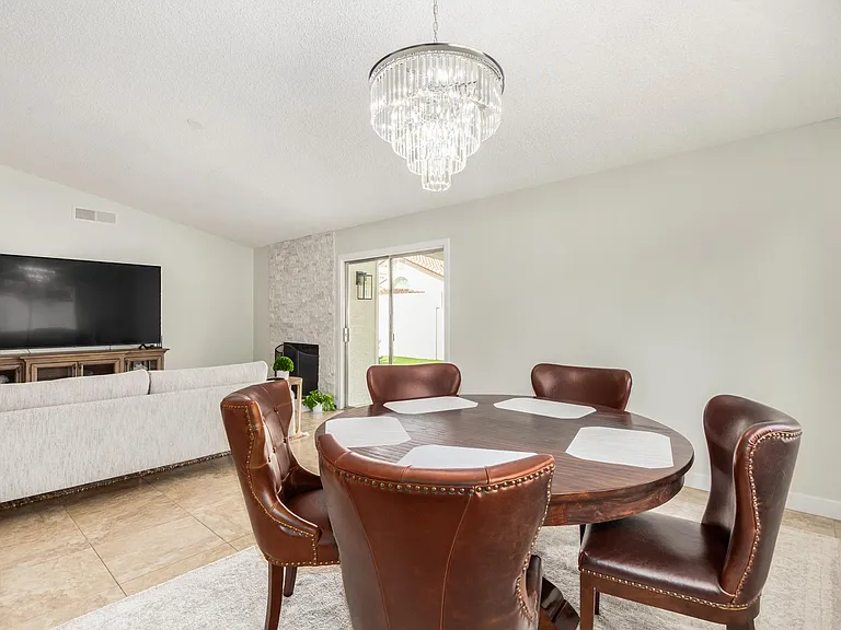 6326 E Carolina Dr — Photo 17