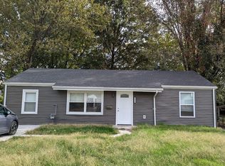 9870 Dennis Dr, Saint Louis, MO 63136
