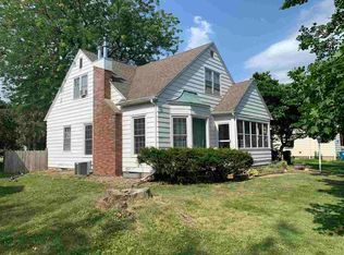 1201 Leavitt St, Waterloo, IA 50702