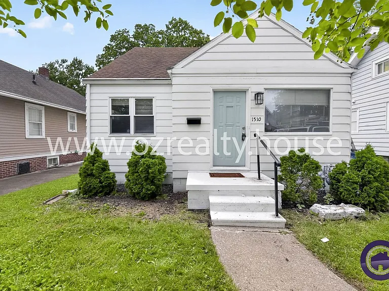 1510 Watova Rd — Photo 1