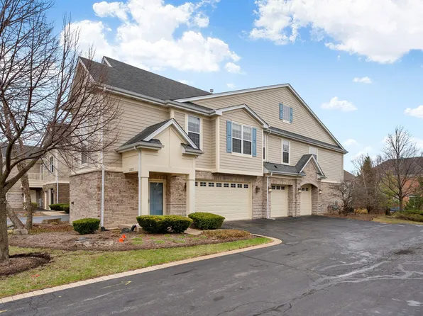 1377 Scarboro Rd, Schaumburg, IL 60193