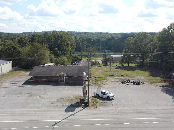 2nd image of 8606 Asheville Hwy
