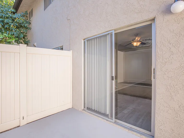 Huntington Highlander Apartment Homes — Photo 34