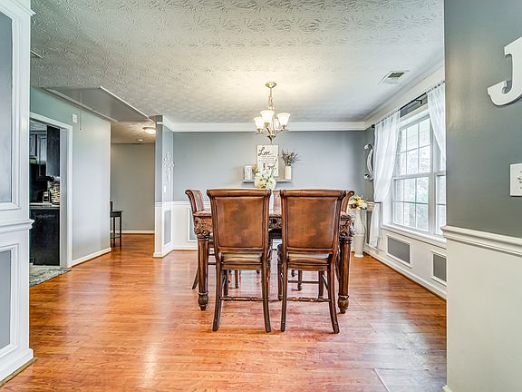 5th image of 101 High Meadow Trl