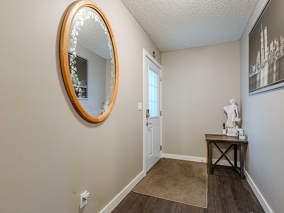 4th image of 10618 99th St