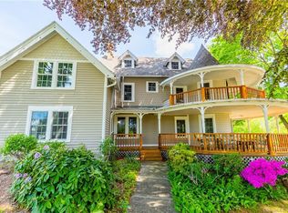 8 Beach Ave, Niantic, CT 06357