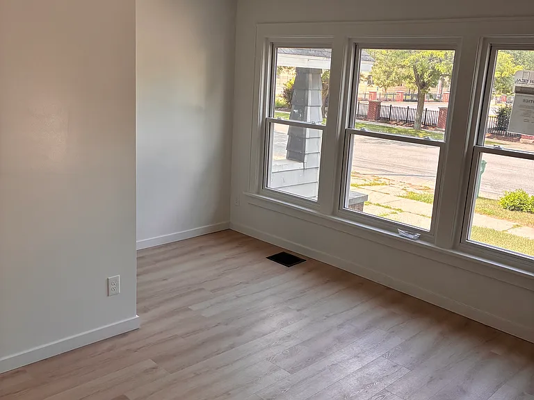128 W Center St #3 — Photo 5