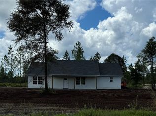 17564 Post Rd S, Waynesville, GA 31566