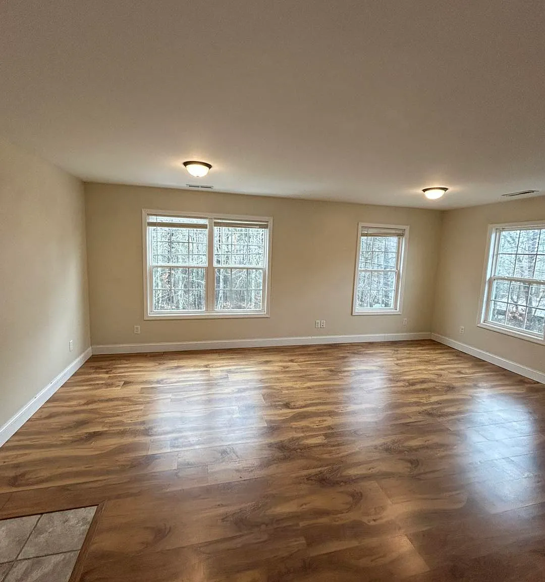 2 bed, 1.5 bath, 1234 sqft, $1,020 — Photo 3