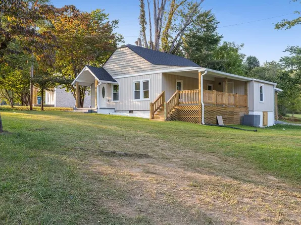 247 1st Ave N, Baxter, TN 38544