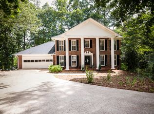400 Fallen Leaf Ln, Roswell, GA 30075