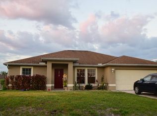 871 Carbon St E, Lehigh Acres, FL 33974