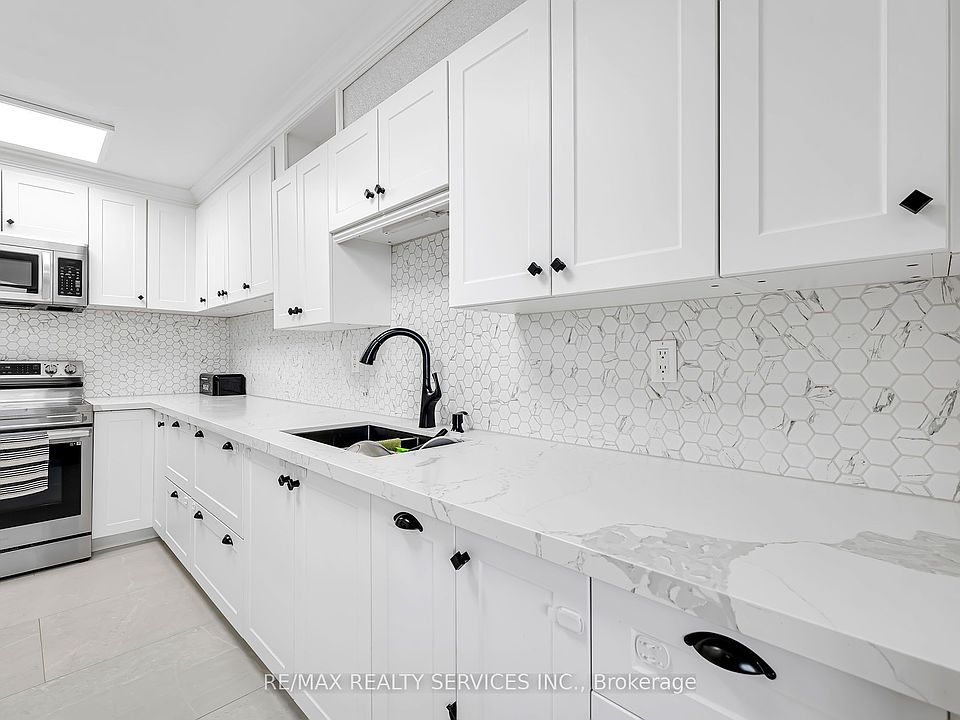 1st image of 180 Markham Rd #1701