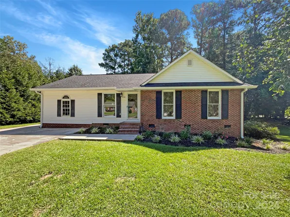 2243 White Pine Ct, Lancaster, SC 29720