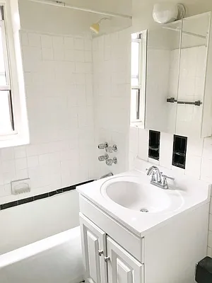Rented by Sibling Management | media 11
