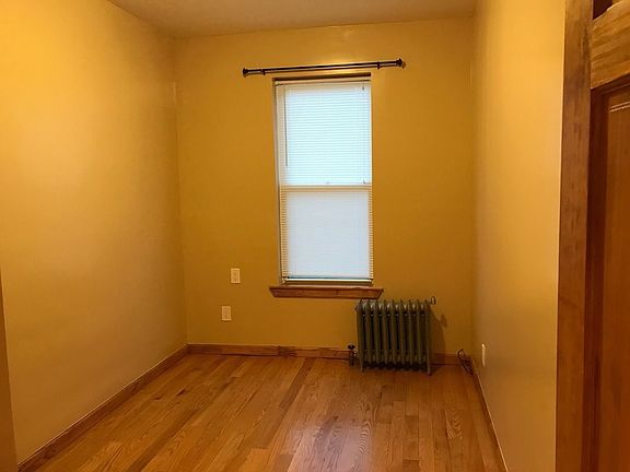 5th image of 3055 47th St APT 1R