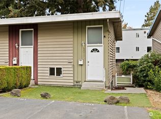 9011 8th Ave SW, Seattle, WA 98106