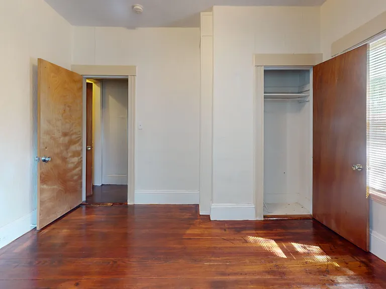 124 Jefferson Ave #1 — Photo 8