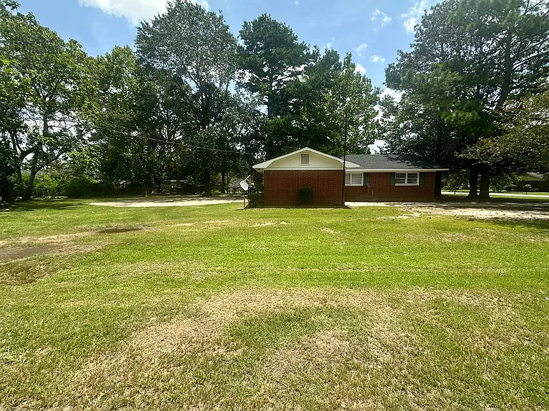 1900 S Maple Dr — Photo 20