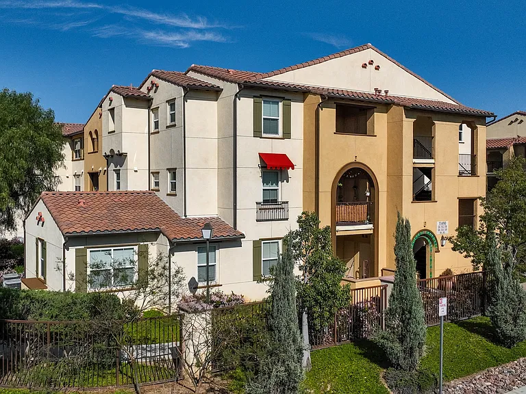 Paseos At Magnolia Luxury Apartments Homes — Photo 58