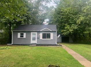 1276 Frederick Blvd, Akron, OH 44320