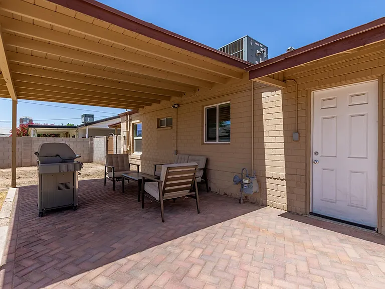 527 E Whitton Ave — Photo 23