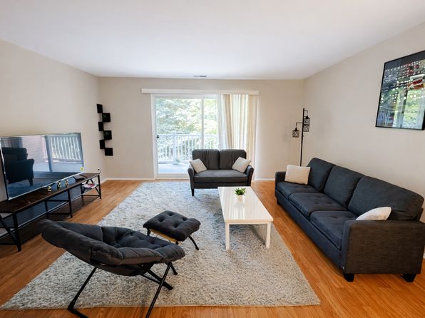 46 Township Line Rd APT 208