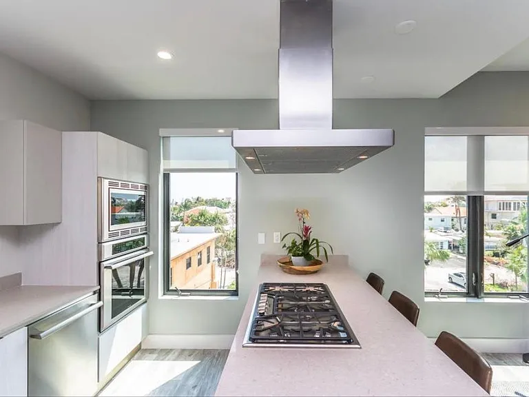 340 Balboa St — Photo 52