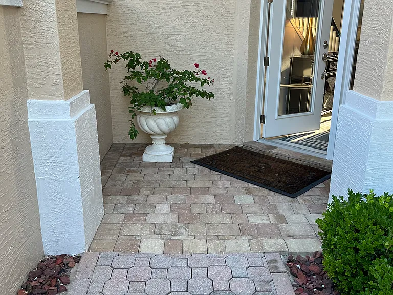 16 Marbella Ct — Photo 6