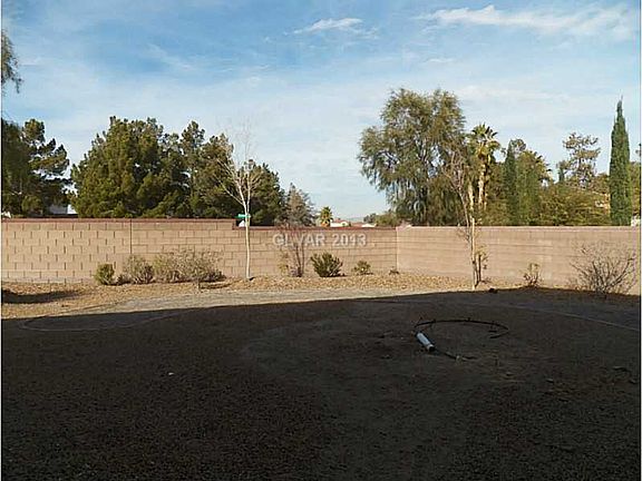 3rd image of 1962 Dakota Lodge Ave