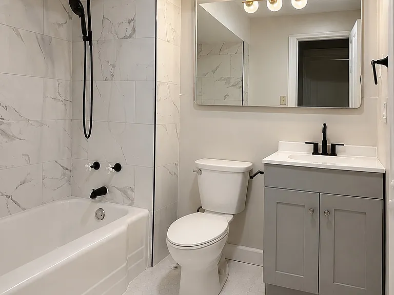 3637 W Fullerton Ave #2 — Photo 16